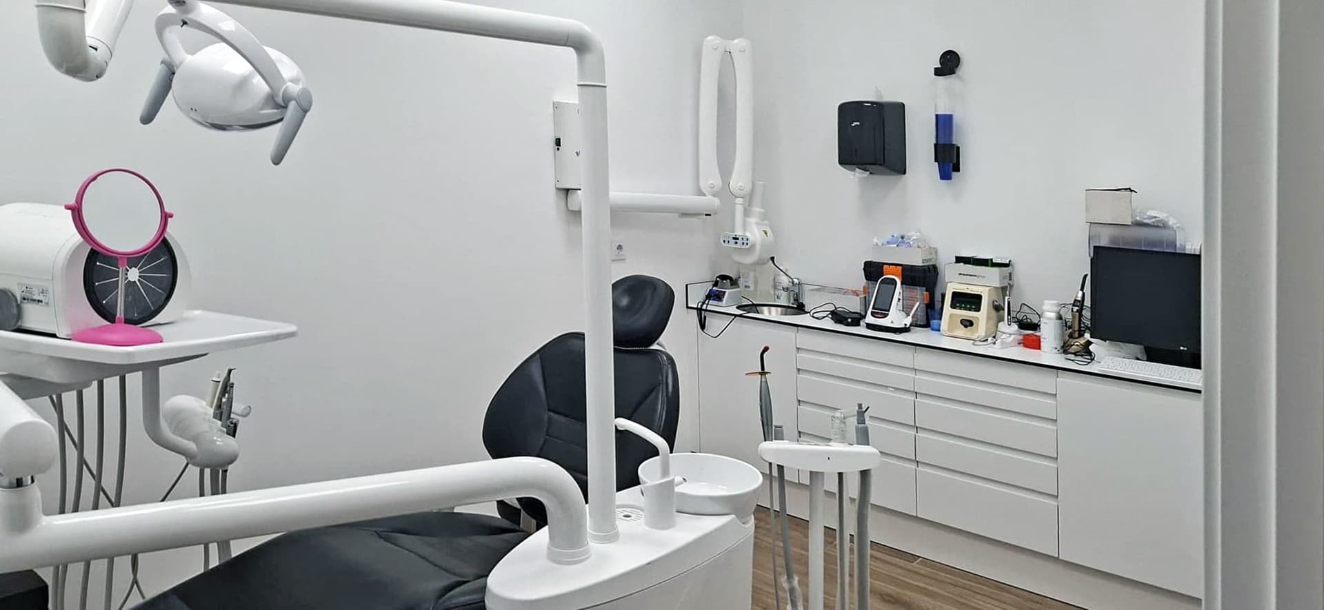 Descubre las instalaciones de Redondela Dental