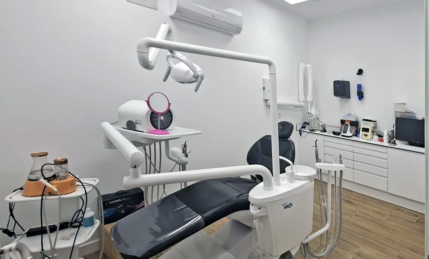 Descubre las instalaciones de Redondela Dental